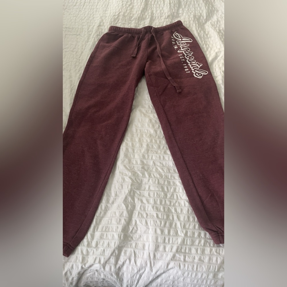 maroon sweatpants